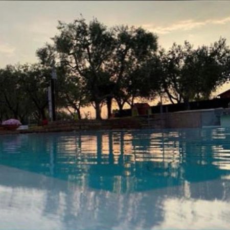 קאבאיון ורונסה Residence Ulivi מראה חיצוני תמונה