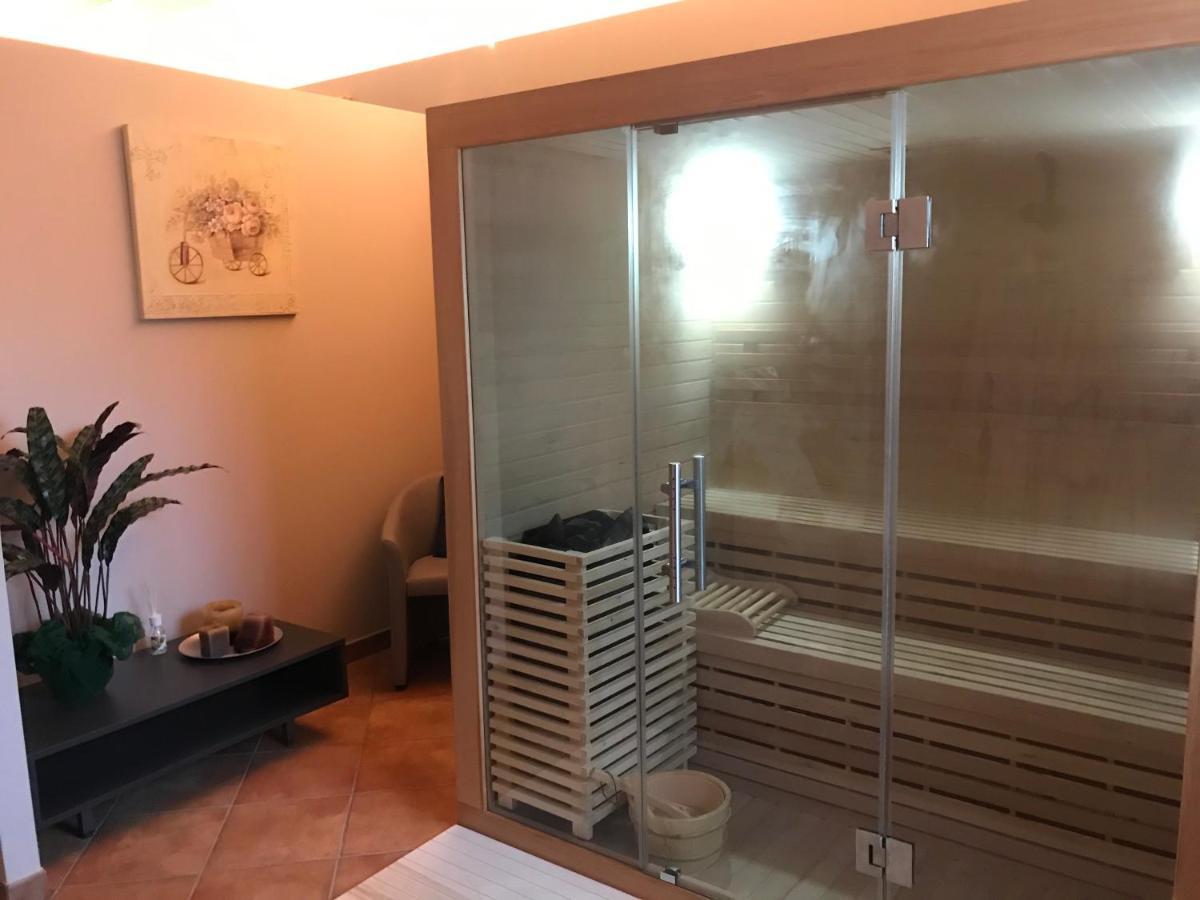 קאבאיון ורונסה Residence Ulivi מראה חיצוני תמונה